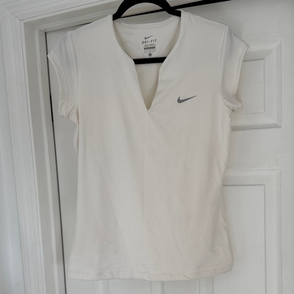NWOT Nike Pure Cap Sleeve Dri-Fit Tee
